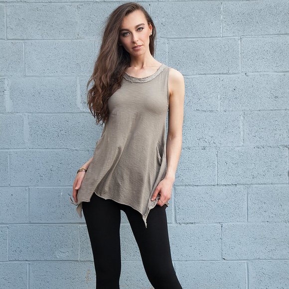 Luella Tunic Top - ONLY 2 SMALL LEFT - Picture 2 of 3